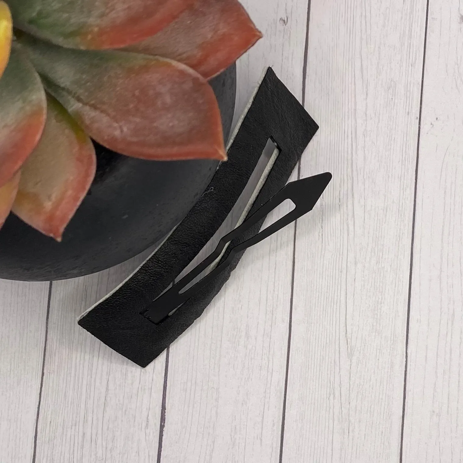 3.25 Black and White  Rectangle Snap Clip