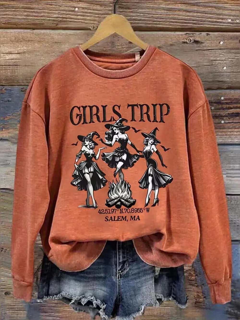 AIMITAG Girls Trip Salem Sweatshirt for Women Witches Vintage Salem Witch Shirts Time To Get Wicked Pullover