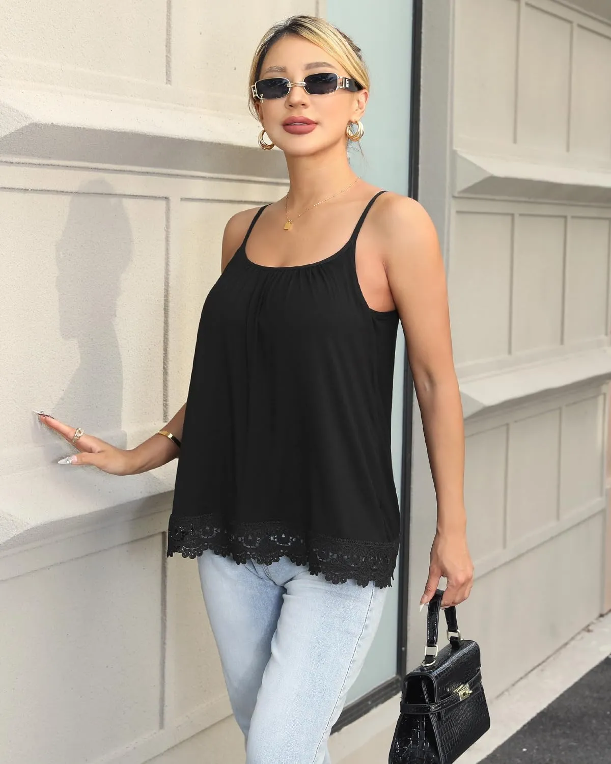 AMVELOP Women's Camisole Tops Built in Bra Casual Flowy Lace Tank Adjustable Strap Sleeveless Summer Outfits 2025