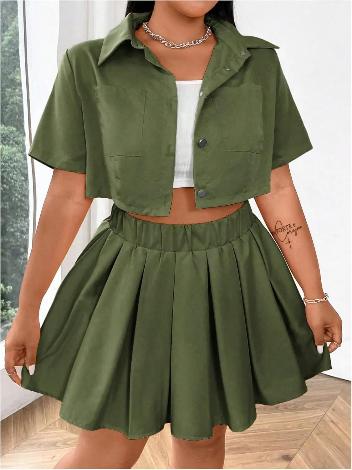 Floerns Women's Plus Size Two Piece Sets Cropped Shirts and Pleated Mini Skirts Outfits