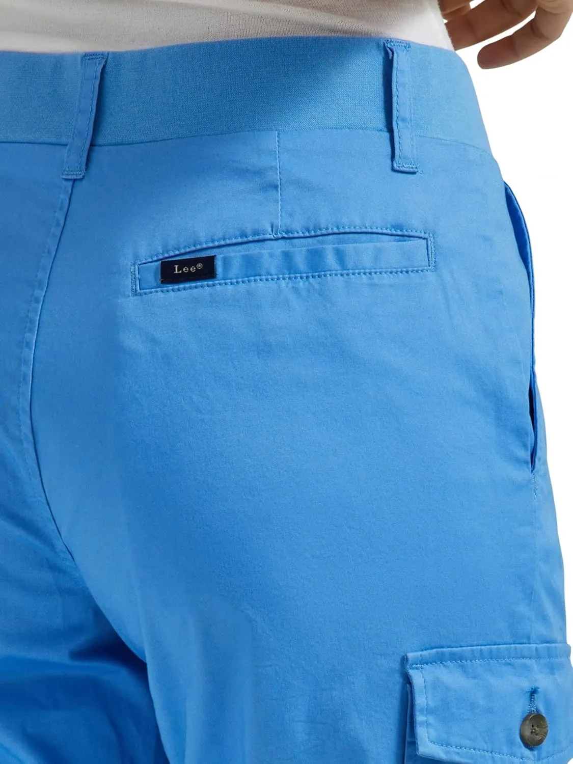 Lee Women's Flex-to-go Mid-Rise 17" Cargo Skimmer Capri Pant