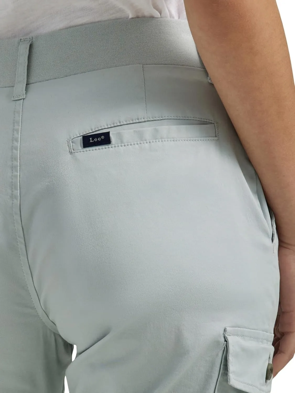 Lee Women's Flex-to-go Mid-Rise 17" Cargo Skimmer Capri Pant