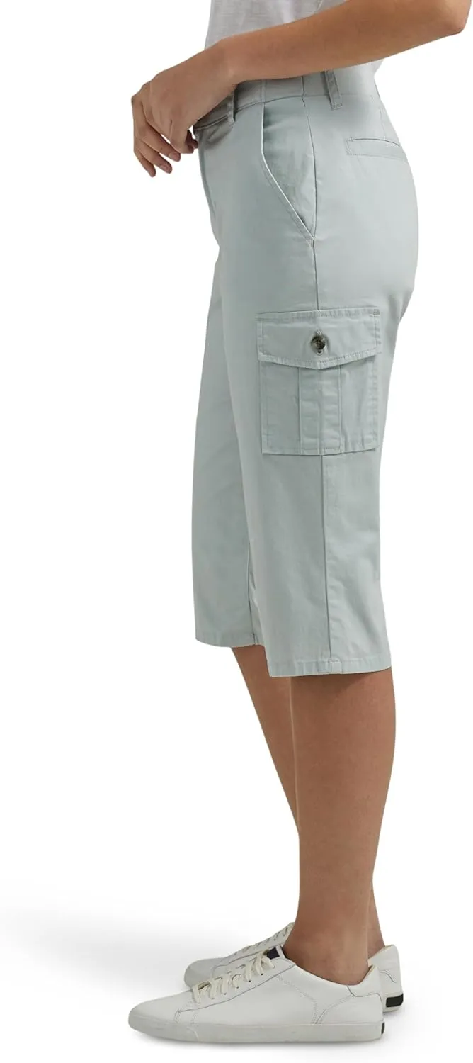 Lee Women's Flex-to-go Mid-Rise 17" Cargo Skimmer Capri Pant