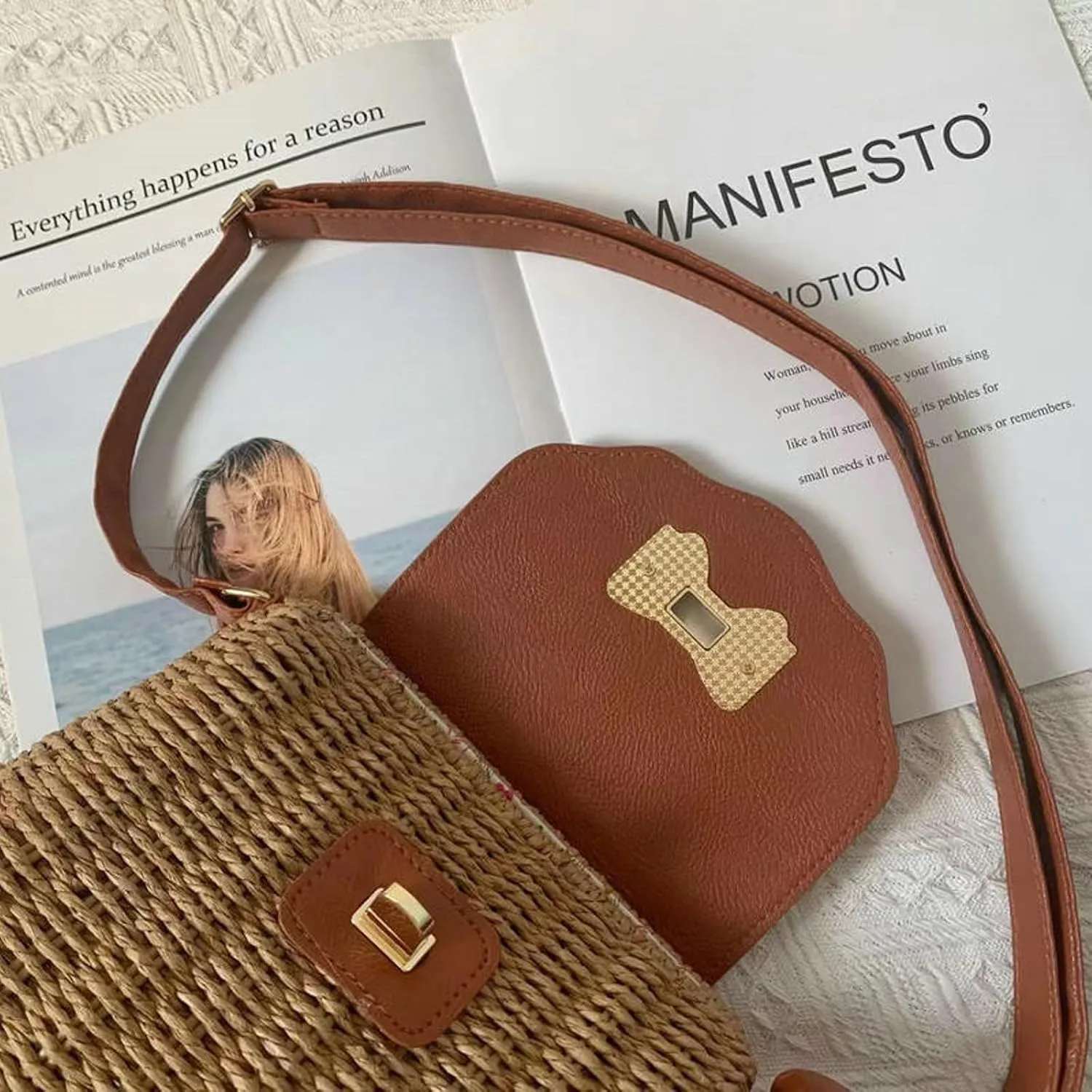 Summer Straw Purse PU Flap Bow Decoration Twist Lock Paper Rope Woven Bag Simple Beach Casual Shoulder Bag