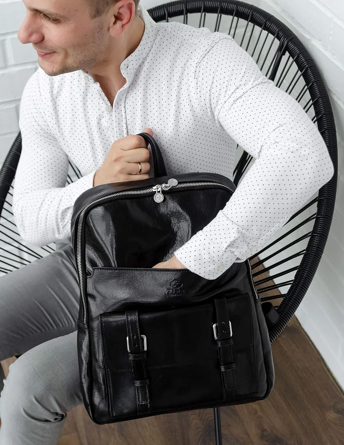Time Resistance Leather Backpack Vintage Rucksack Purse for Laptop up to 15 in Black