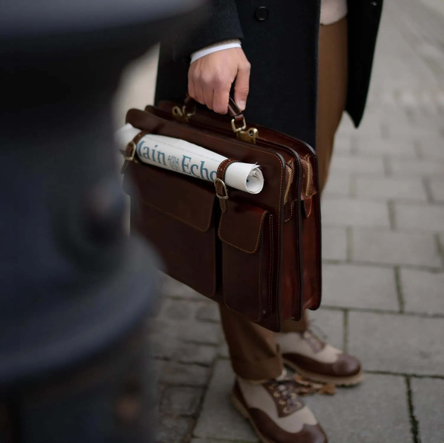 Time Resistance Leather Briefcase - Classy Bag for Men - Business and Vintage Briefcase Made in Italy