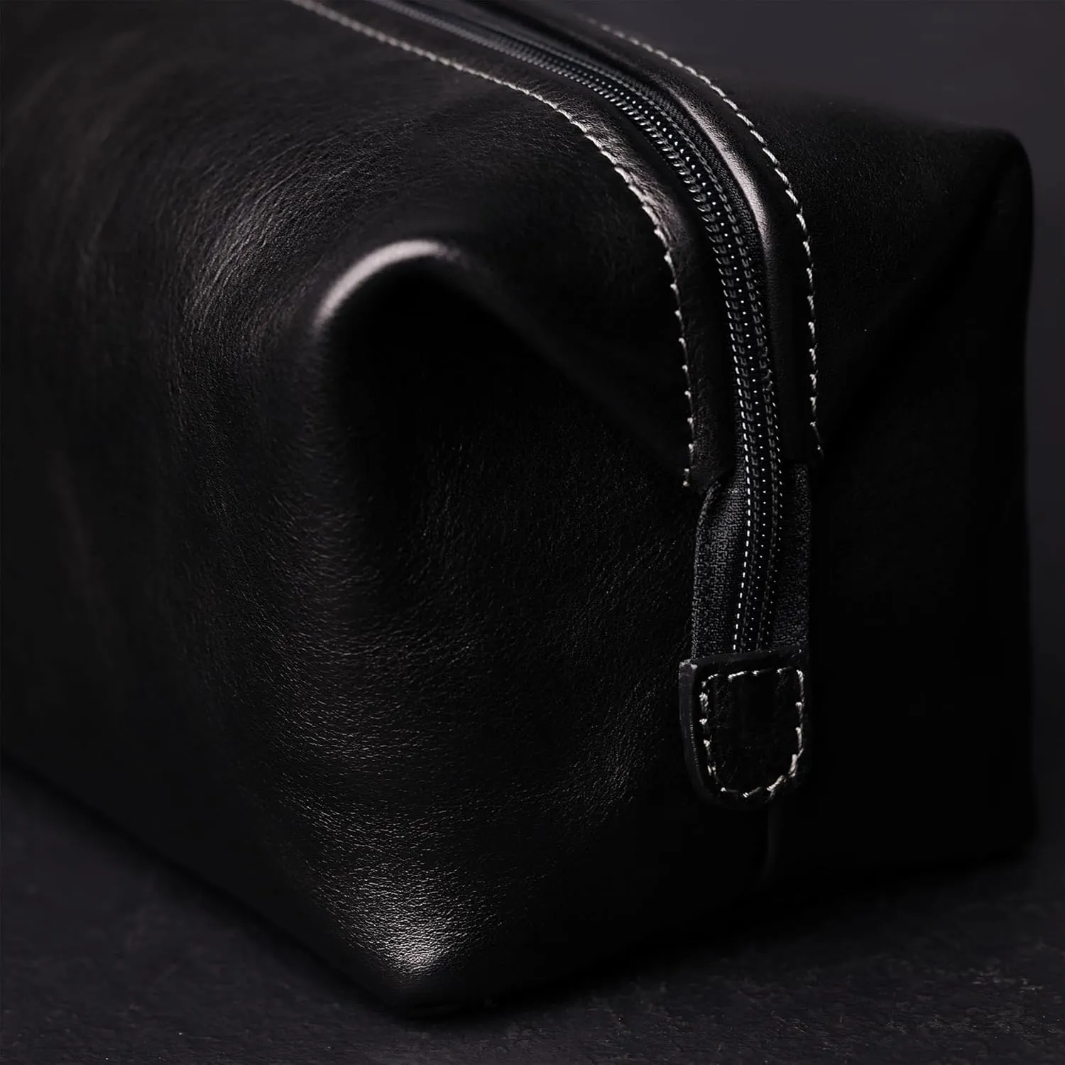 Time Resistance Leather Toiletry Bag Cosmetic Case Italian Classy Dopp Kit