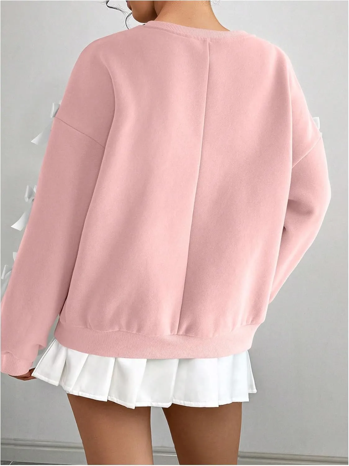 Verdusa Women's 3D Bow Sweatshirt Round Neck Long Sleeve Pullover Tops